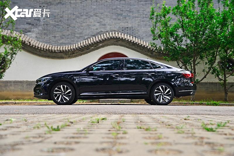 2.0T高动力+增配不加价，我们为什么选择了帕萨特