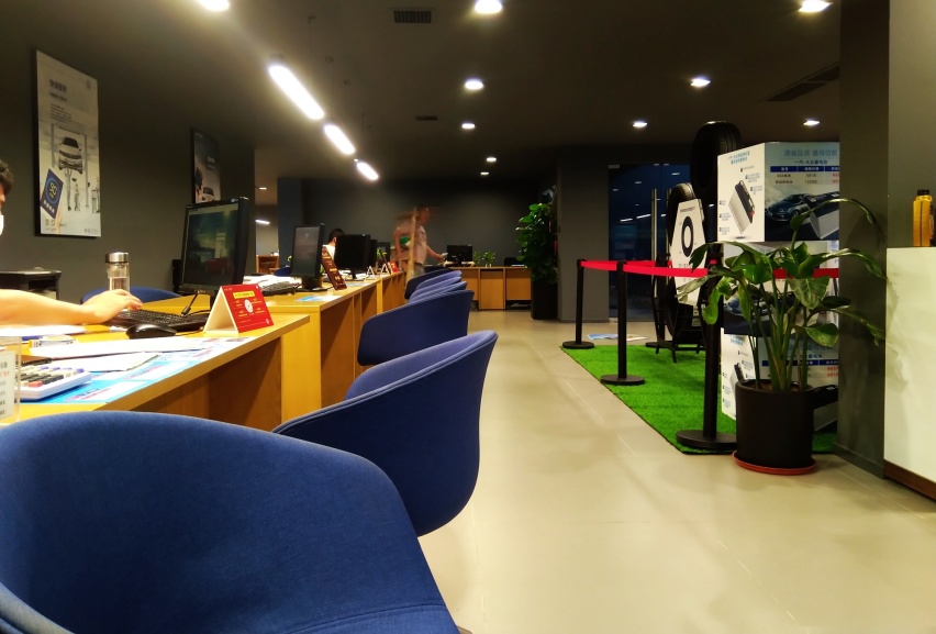 同样的故障，快修店花168元4S店要1618元，谁更靠谱？