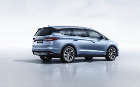 行业首款“0压舒适MPV”，2021款吉利嘉际曝光！
