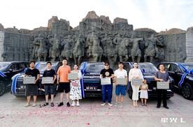 长续航大六座SUV，五菱星光L西安首批车主交车仪式