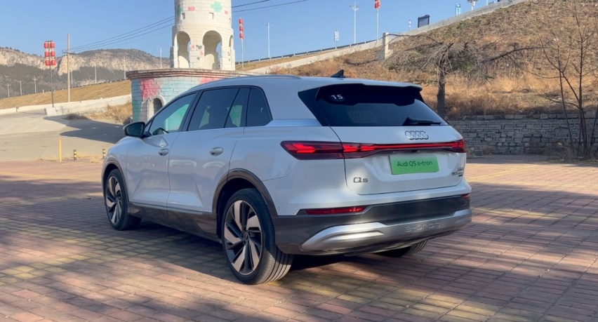 试驾奥迪Q5 e-tron！电动车时代，奥迪的高价值还能否延续？
