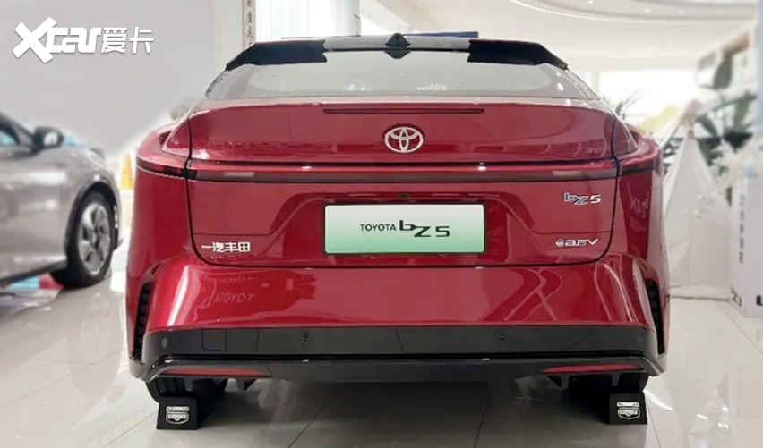 被高估了？一汽丰田bZ5，11月销量跌至1169台