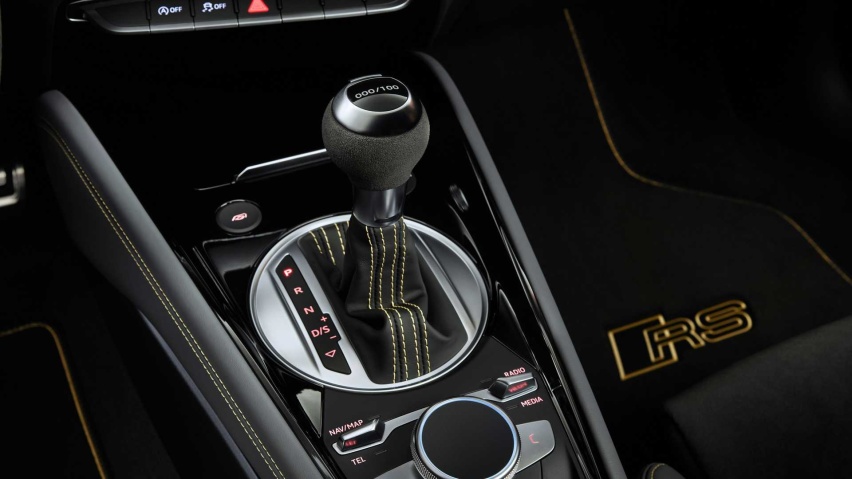 限量100台 奥迪TT RS iconic版官图发布 配专属标志