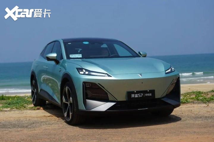 长安和华为也不是第一次合作了,之前双方共同打造了高端智能电动品牌