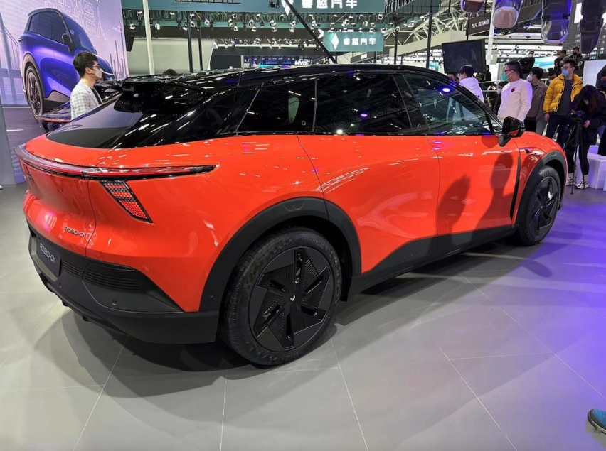 2022广州车展丨集度ROBO-01量产版发布 基于SEA浩瀚平台打造