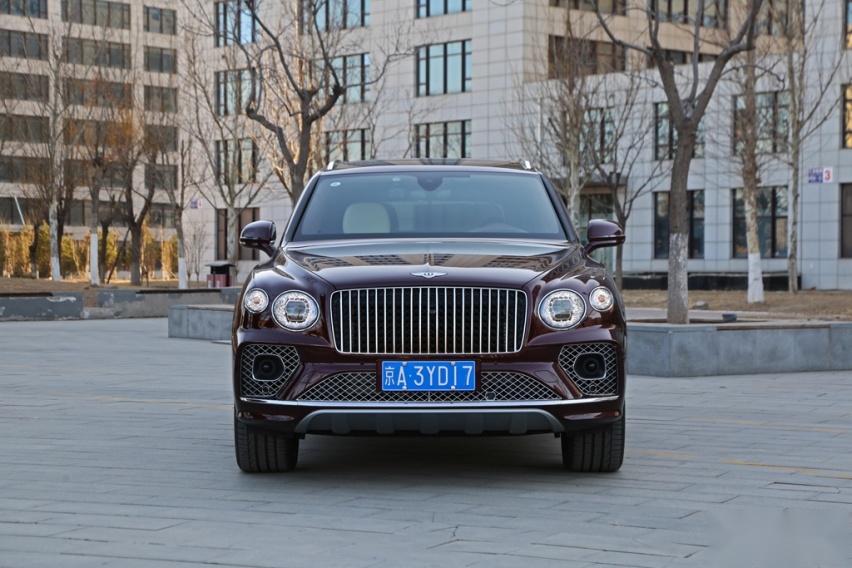 500万以内最奢华的SUV？试驾宾利添越EWB长轴距版