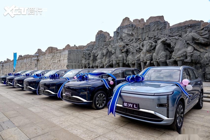 长续航大六座SUV，五菱星光L西安首批车主交车仪式