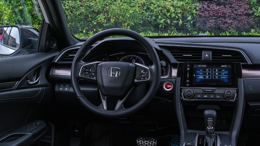 万众期待最强两厢，试驾本田思域Hatchback