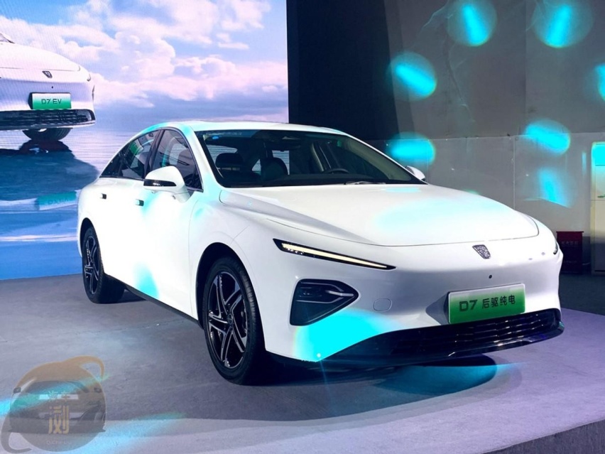 中高级轿车“BBA”新解 荣威D7试驾:细节推向极致