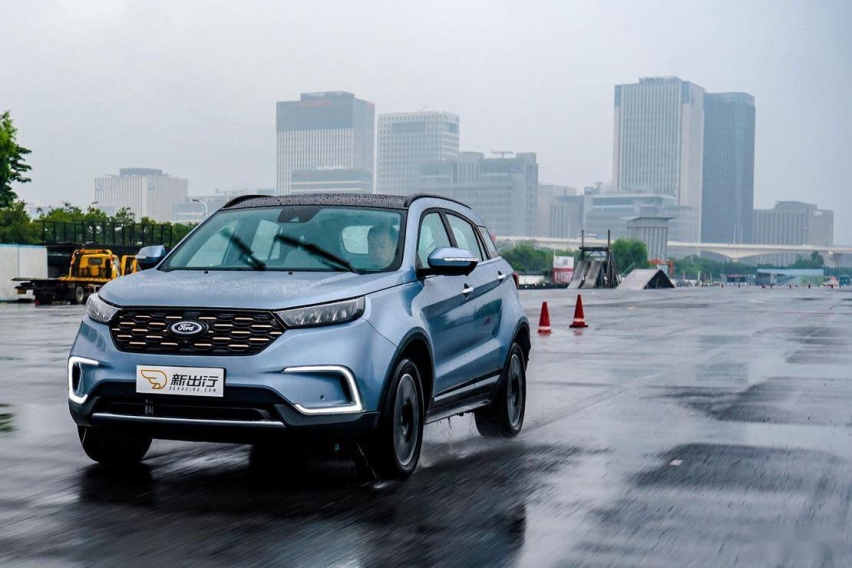 FORD_LingJie_EV_DT_01_03.jpg