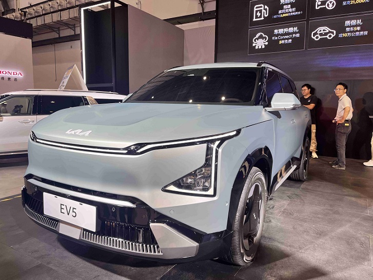 2023海口国际车展：EV6上市、EV5预售，起亚电动化转型迈上新征程