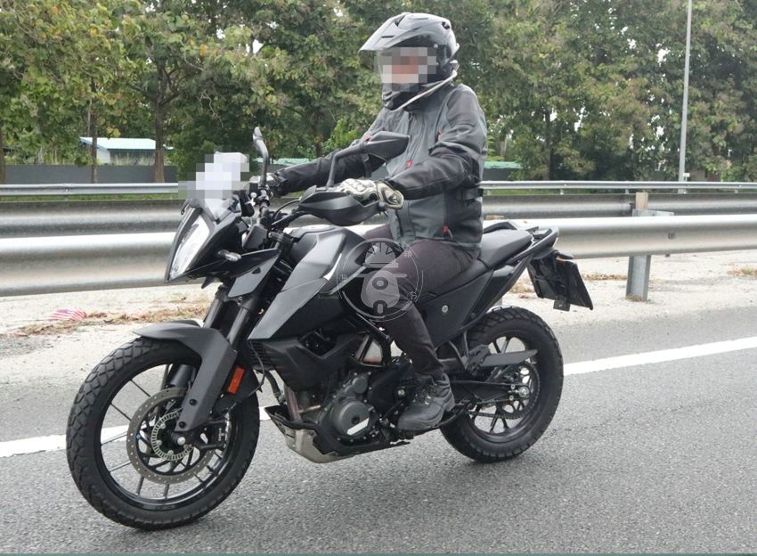 国内还没上市 国外又要改款 KTM 390 ADV新款曝光