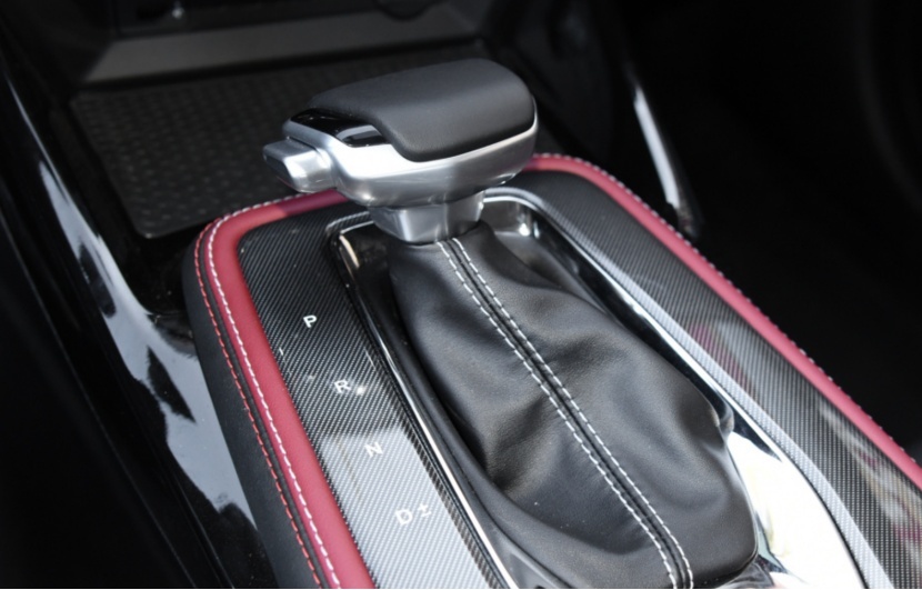 8万的“廉价”家用SUV，竟能和思域拼加速？