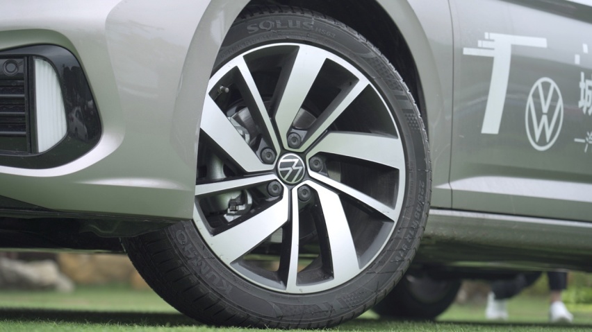 身手全面无短板！试驾全新速腾300TSI