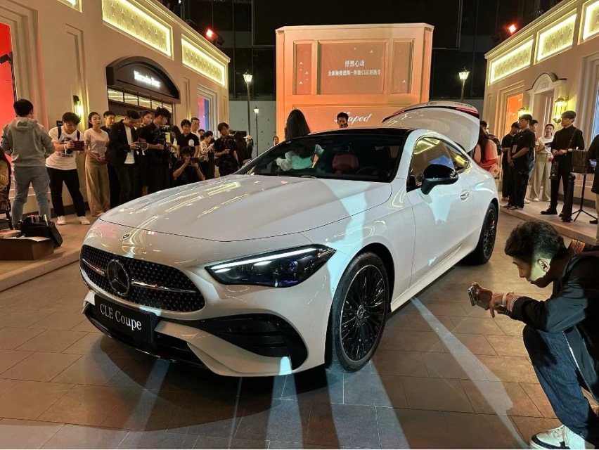 全新梅赛德斯-奔驰CLE轿跑正式发布！——售价45.7万-55.2万元