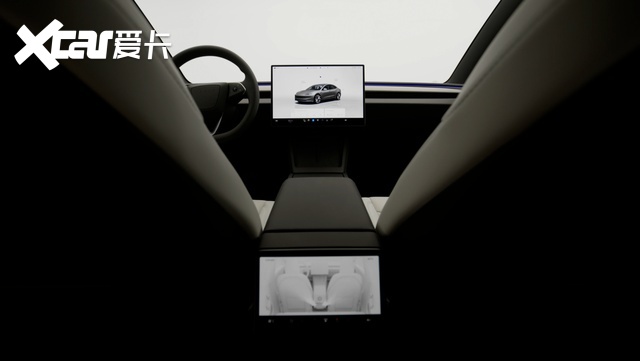 16英寸大屏、黑色顶棚、浅灰内饰一次到位,Model 3进化为完全体