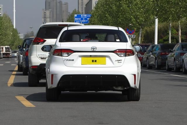 2024款丰田雷凌1.2T车型上市，升级车机功能，售价12.98万元起