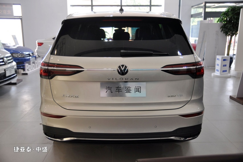 40万商务MPV 买别克GL8 还是大众Viloran巍昂