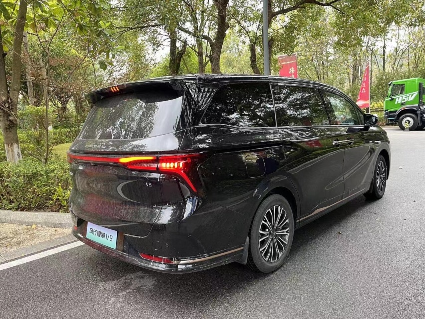 东风风行星海V9到店，大过腾势D9+高速NOA，续航1300km
