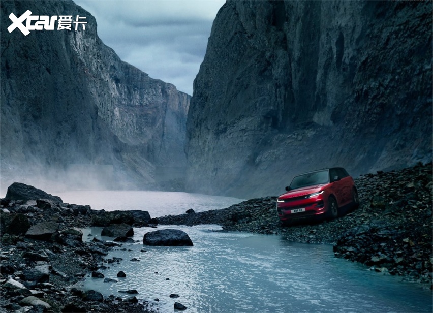 路虎全新旗舰运动SUV发布！搭4.4T V8+531马力