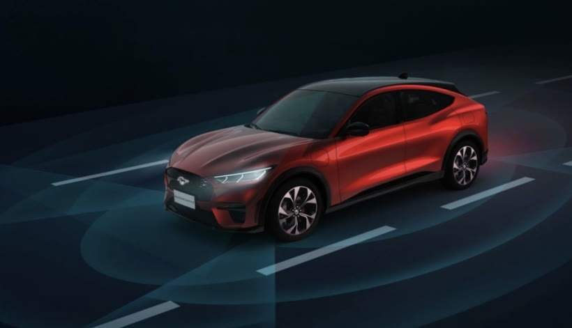 针锋相对,福特Mustang Mach-E能撼动特斯拉Model Y么