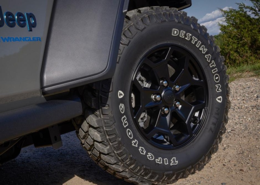 国外还是流行这种车，Jeep牧马人Willys 4xe越野性能优秀
