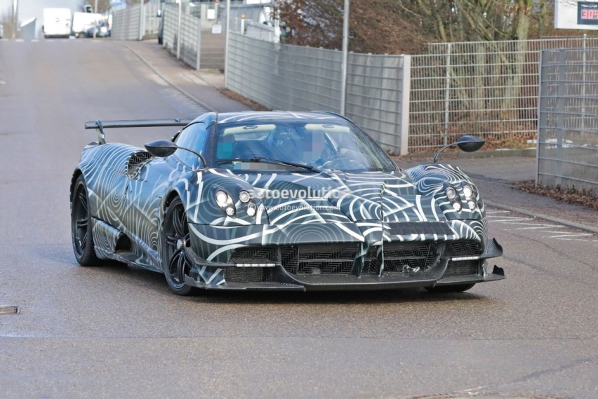 超跑再进化 帕加尼Huayra R路试谍照曝光