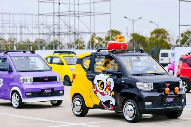 “大号”MINI EV，五菱缤果曝光，和比亚迪海鸥要提前打起来了