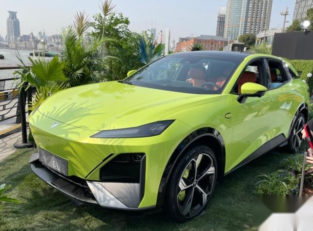 挑战比亚迪唐！将推纯电版和增程版，长安深蓝首款SUV S7首发亮相