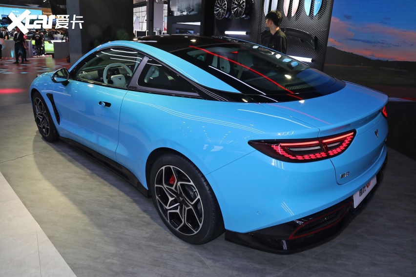十几万买跑车，还得靠中国品牌，双门GT售17.88万起，续航560km