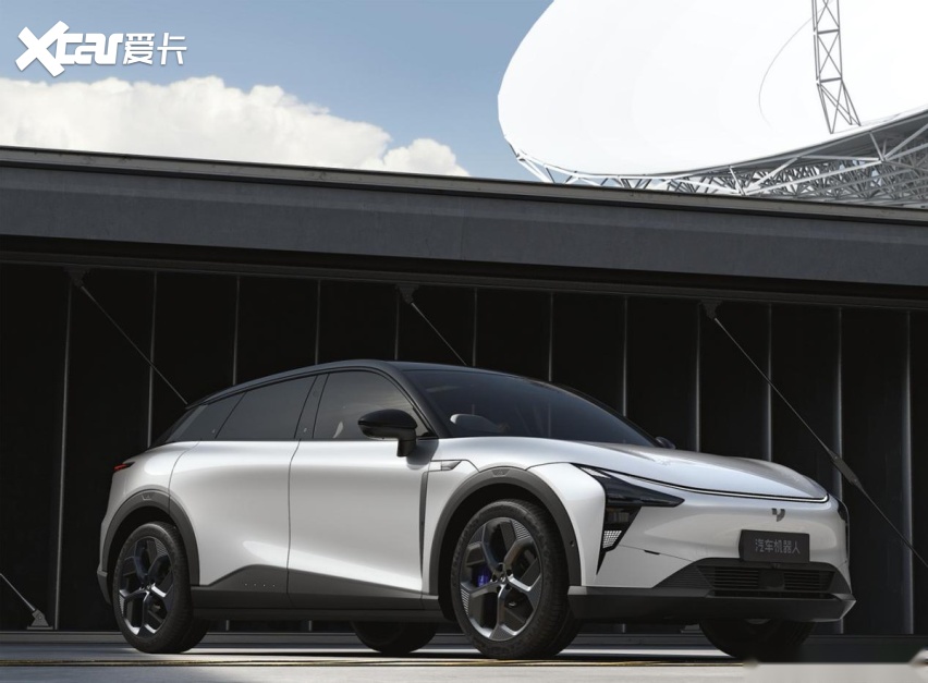 99万起 智能的"汽车机器人" 极越01正式上市