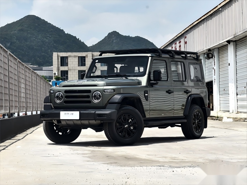 售价13.99万元起，全系标配四驱系统，全新212到底值不值得买？