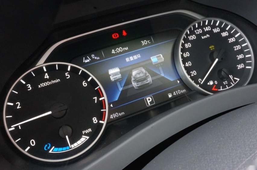 跑格十足的“大5座”SUV，不妨重新认识一下东风日产楼兰
