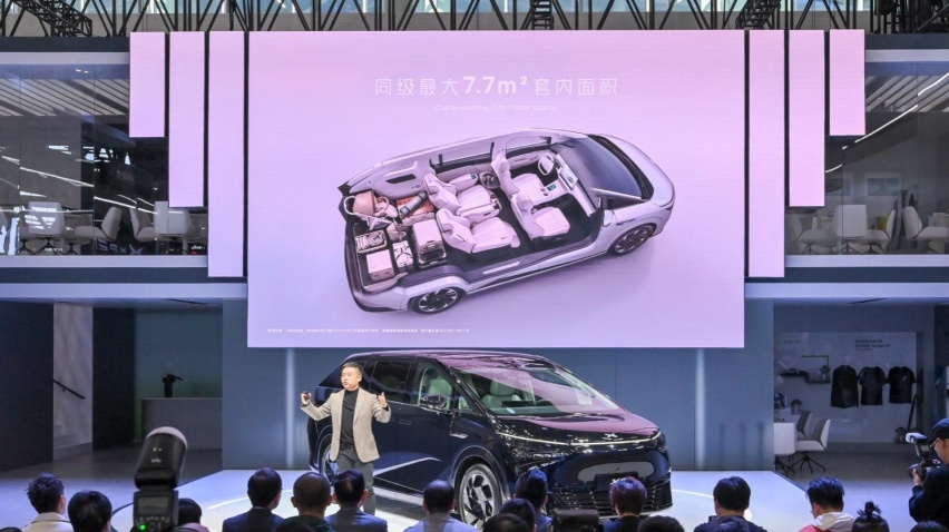 扶摇架构再进化，超智驾大七座小鹏X9，38.8万起广州车展抢先预售