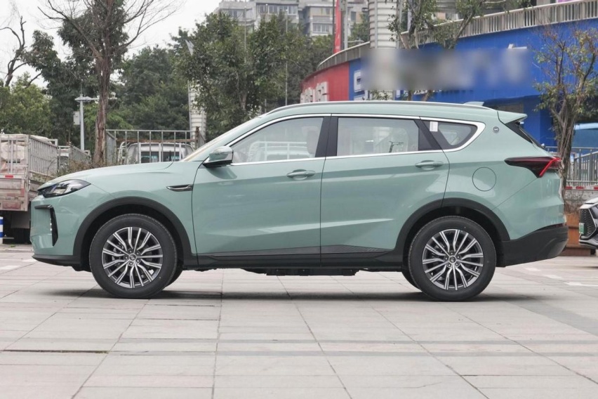 捷途中型SUV推新×2：X90 PRO预售，X70 C-DM到店