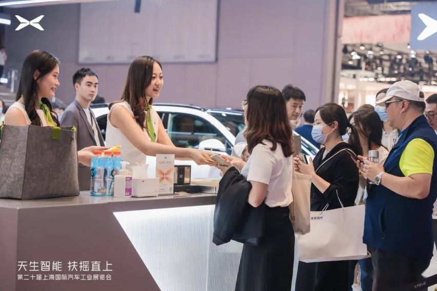 五菱缤果和比亚迪海鸥不要内卷，请把枪口对准宝马MINI