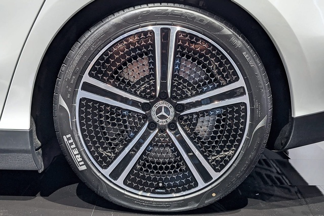 国内首发评测捷尼赛思GV60：求解电动车时代Modern Luxury