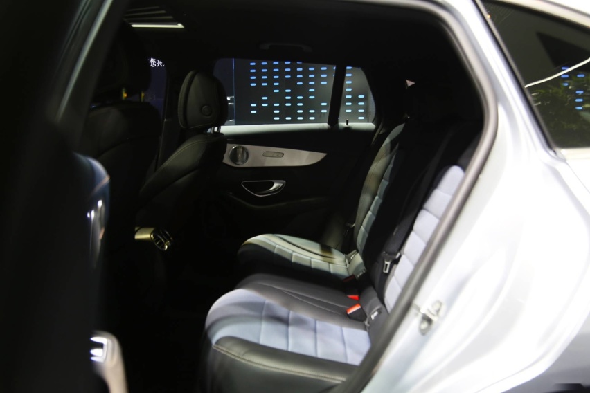 豪华品牌的入门券 奔驰 EQC 350 4MATIC 深港澳