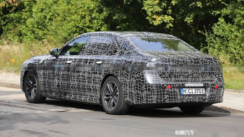 bmw-i7-spy-photos (4).jpg