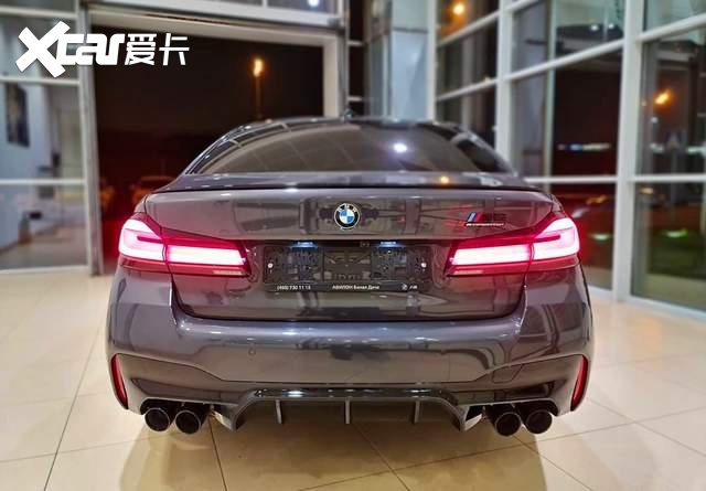 625马力性能怪兽,新款宝马m5实车,激光大灯四出排气很吸睛