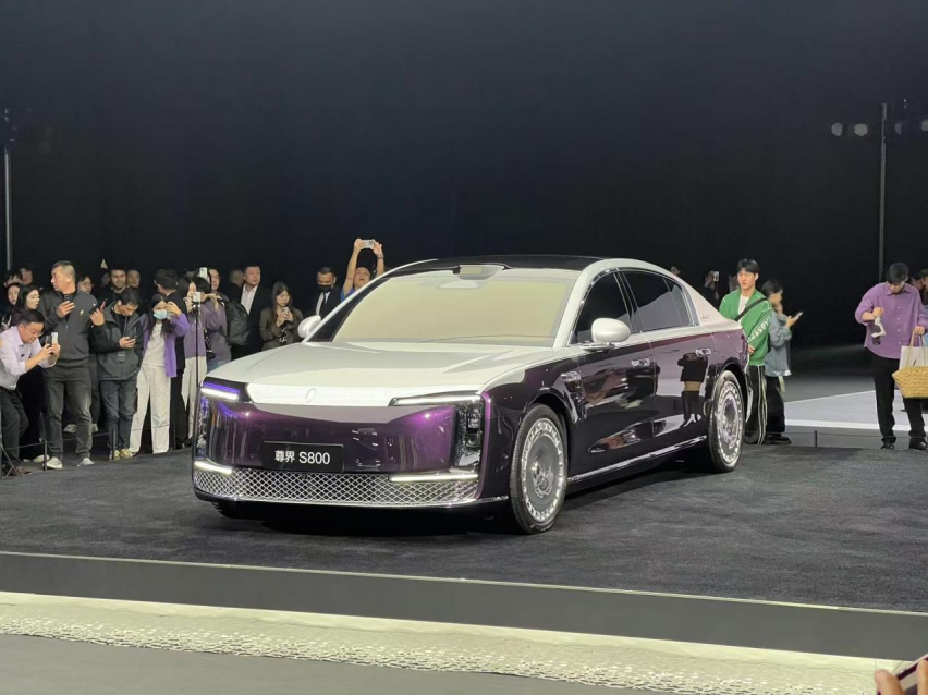 尊界S800划重点 这台车能否撼动被德系品牌占领的大型车市场？