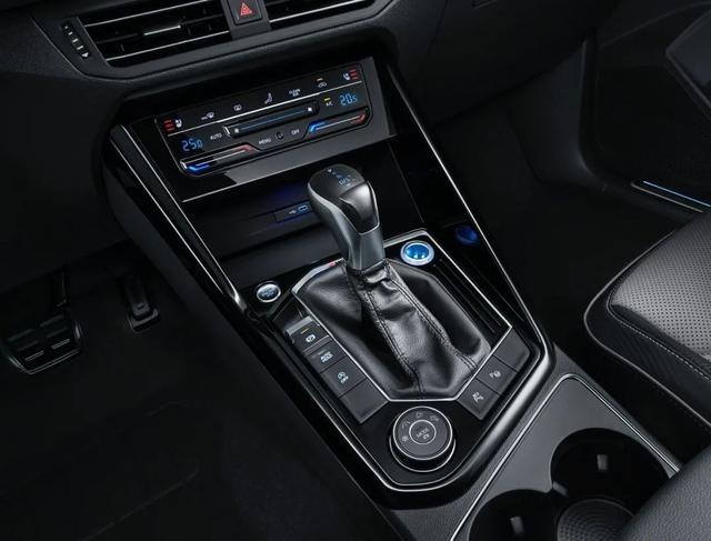 探岳X：“谁说Coupe SUV都是样子货？”
