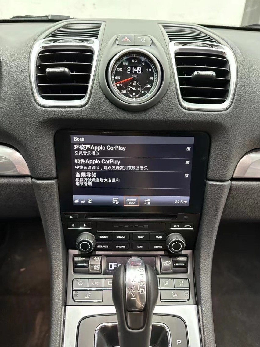 老款保时捷981升级新款PCM主机实现carplay 蓝牙 看视频功能