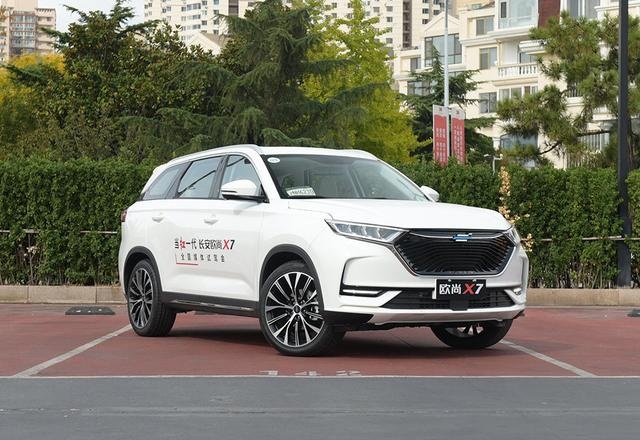 15万该选轿车还是SUV？这4款空间与配置适合家用
