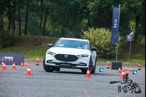 新车丨14.88万起，与全新CX-4一同“走自己的路”！