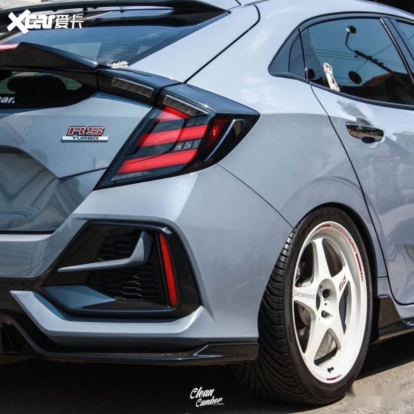 马上换成白色的desmond evo轮圈,也许你并没有听过这款轮毂,但是我换