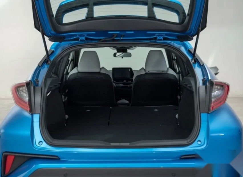 想要颜值格调 C-HR EV和Q2L e-tron怎么选