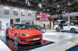 Model S/X Plaid国内首秀，特斯拉进博会上释放“纯电掌控力