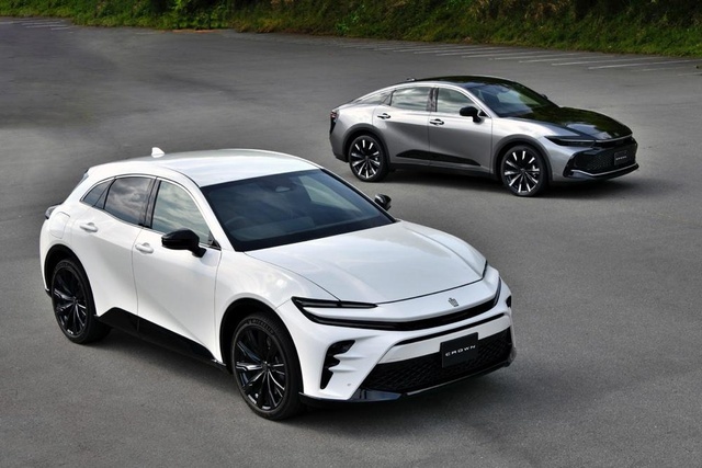 丰田皇冠首款SUV！撞脸法拉利新车 价格媲美奥迪Q5L！