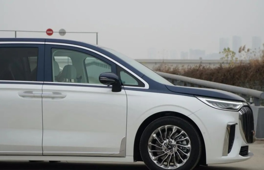 起步30万＋的国产MPV，有什么看点？
